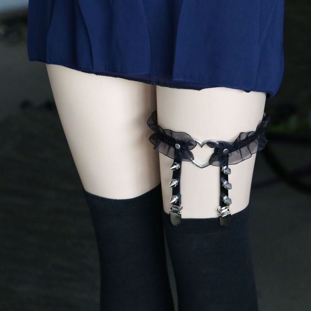 Women Goth Leather Love Garter - огляд і ціна Leather Work Harness